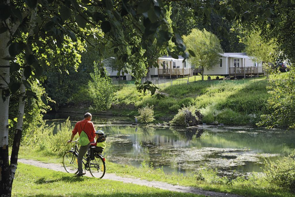 Camping International De Maisons-Laffitte Hotel ภายนอก รูปภาพ