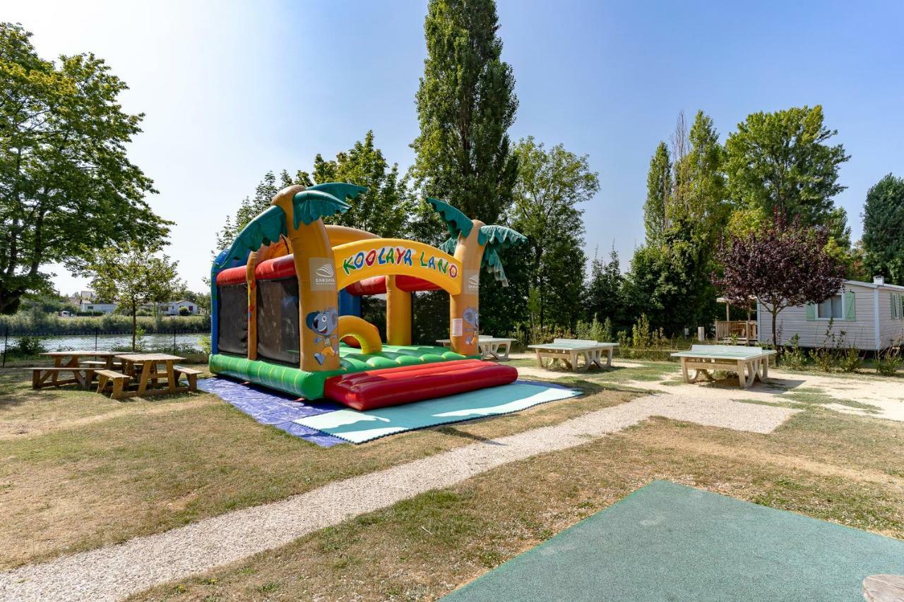 Camping International De Maisons-Laffitte Hotel ภายนอก รูปภาพ
